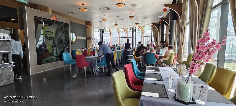 Envi Skydining interior or food