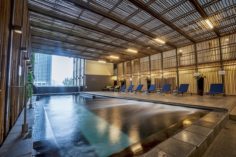 Hotel Maya Kuala Lumpur City Centre food or atmosphere