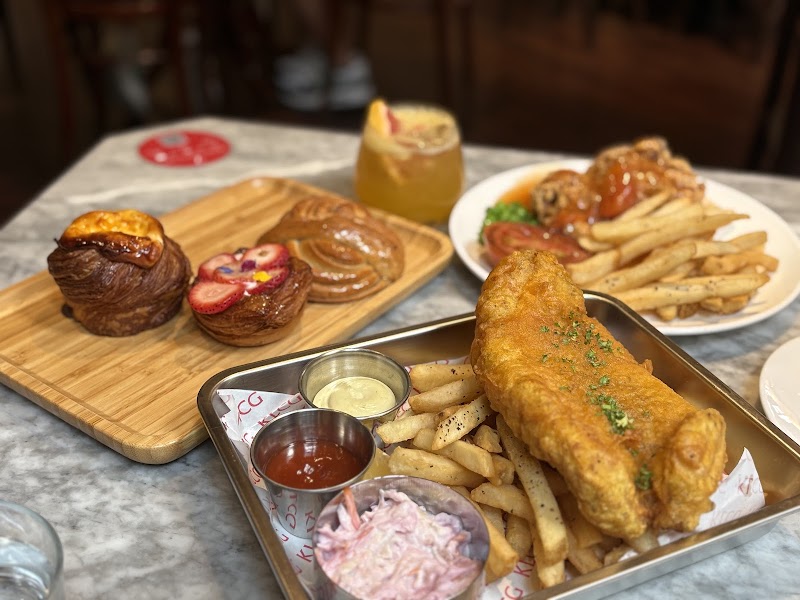 KLCG Confectionery & Bakery, Medan Pasar interior or food