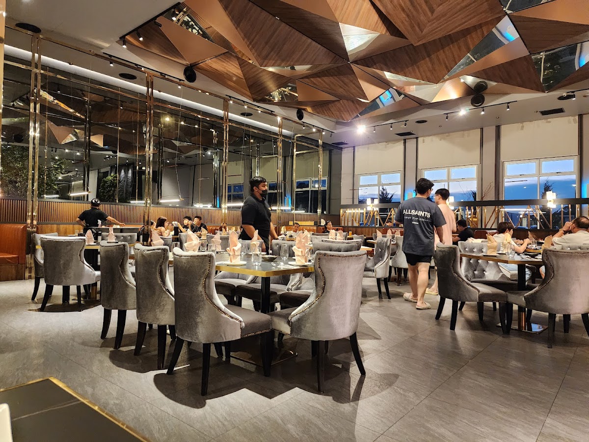 Kuroma Buffet & Dining