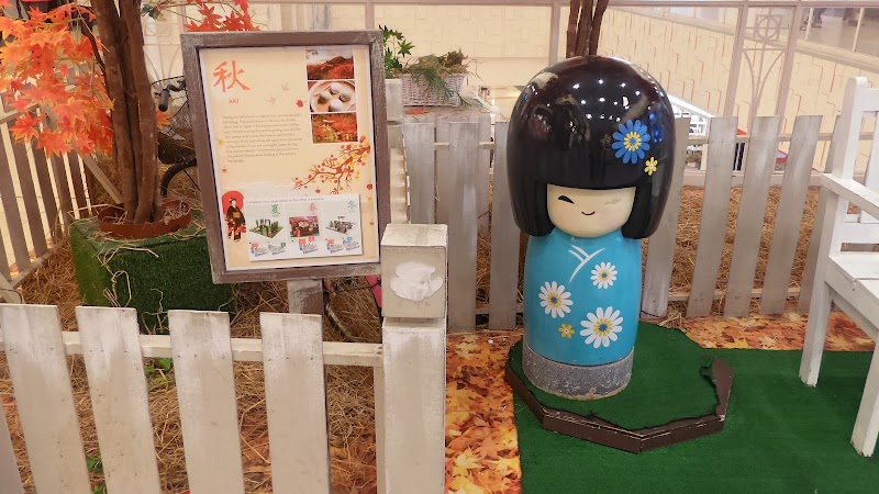 Lavender Bakery food or atmosphere