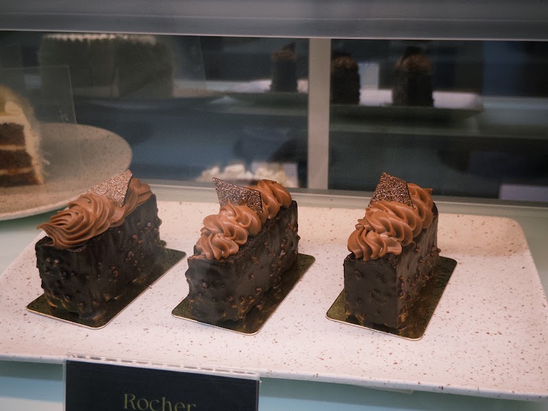 Locarasa Restaurant & Patisserie