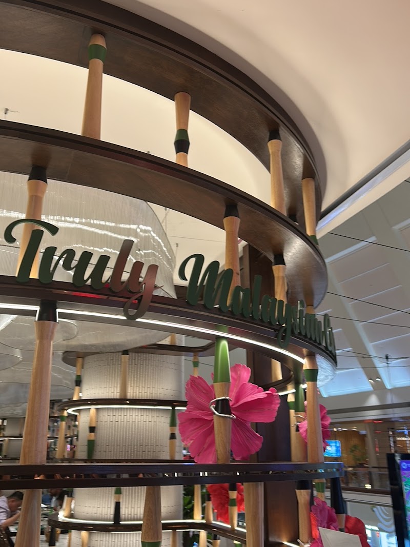 Madam Kwan's Suria KLCC photo 5