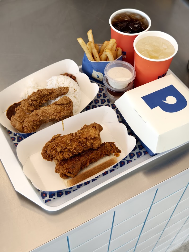 Pretty's Hot Chicken photo 5