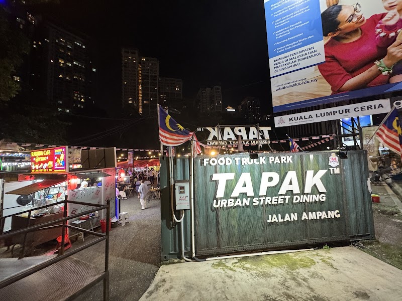 Tapak Urban Street Dining photo 4