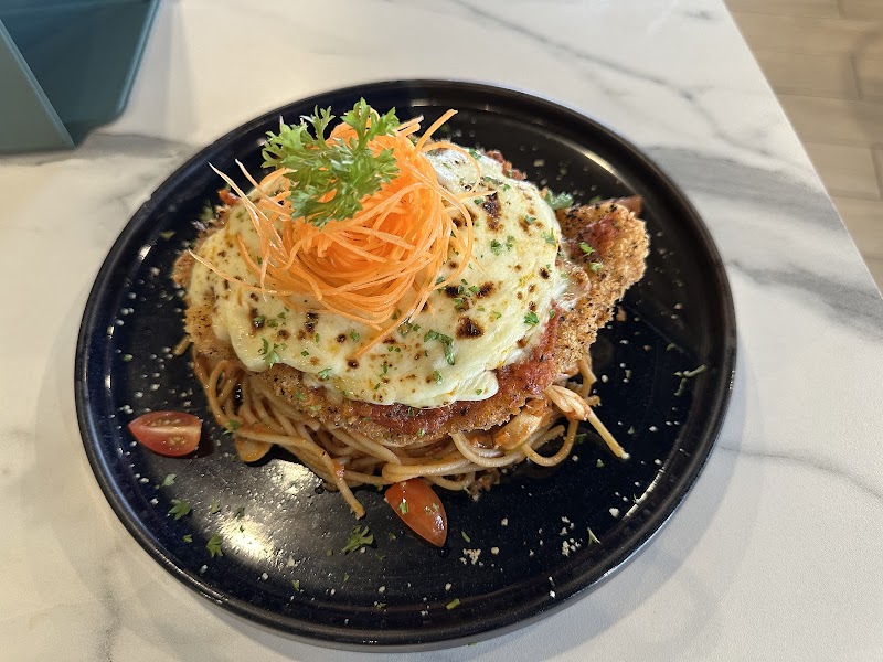 White & Black Lakeside photo 6